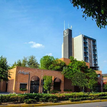 Nehotel Nueva Estancia León Zewnętrze zdjęcie